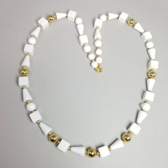 Vintage Trifari White and Gold Tone Long Plastic Beaded Necklace, Funky Shapes - Picture 3 of 8